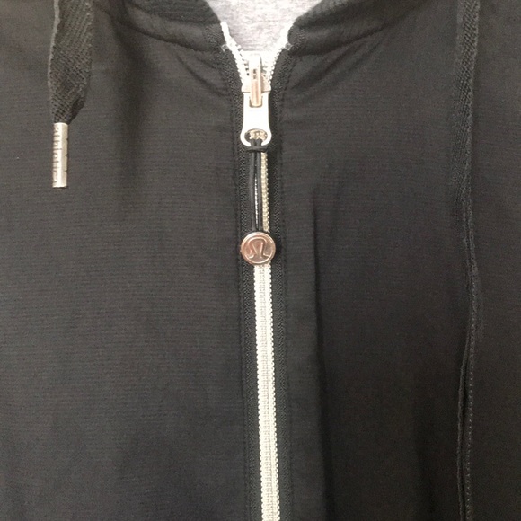 Reversible waterproof jacket - Picture 2 of 6